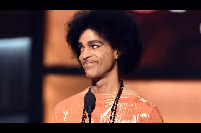 Prince'ten yıl sona ermeden bir albüm daha: 