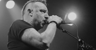 Joy Division üyesi Peter Hook, New Order'a dava açtı