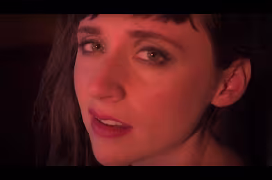 Naomi Yang yönetmenliğinde yeni Waxahatchee klibi: 