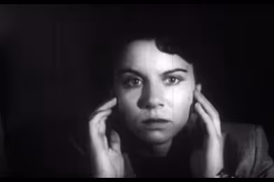 Faith No More'un yeni klibinde 1955 yapımı bir korku filminden görüntüler yer alıyor