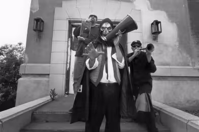 Günün şarkısı: Sun City Girls - Radar 1941