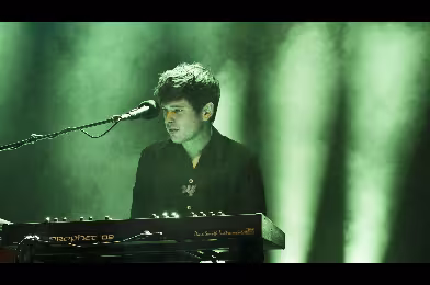 Huzurlarınızda yeni James Blake şarkısı: 