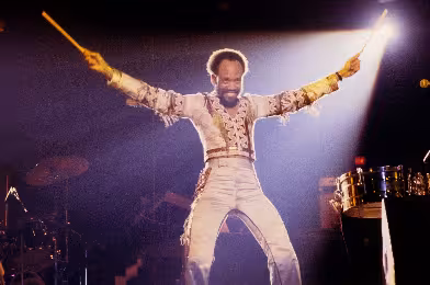 Earth, Wind and Fire'ın kurucularından Maurice White hayatını kaybetti