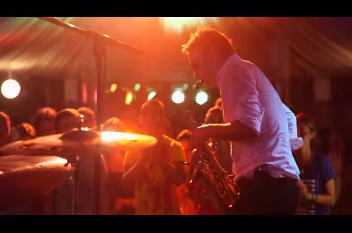 Parov Stelar Band üyesi Max The Sax, 5 Mart'ta Roxy'de!