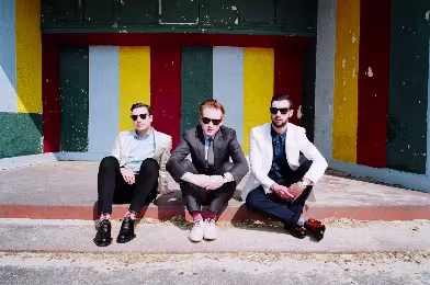 Two Door Cinema Club, One Love Festival kadrosunda