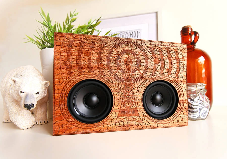 WoodenEngravedBluetoothBoombox7-900x630