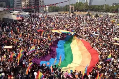 2017 İstanbul LGBTİ+ Onur Haftası desteklerinizi bekliyor