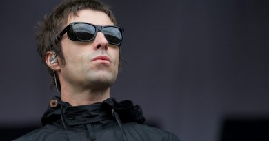 Liam Gallagher’dan solo albüm geliyor: “As You Were”