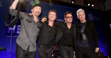 U2, Noel Gallagher'la birlikte Oasis klasiği 