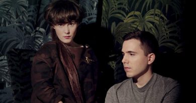 Günün şarkısı: Purity Ring – Asido