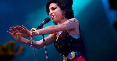 Amy Winehouse'un 17 yaşında kaydettiği şarkıyı dinleyin: 