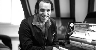 Günün şarkısı: Chilly Gonzales – Overnight