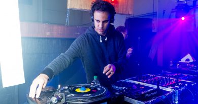 Four Tet'ten BICEP'in 