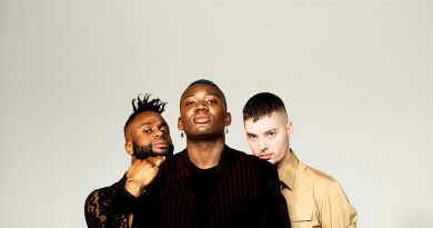 Günün şarkısı: Young Fathers – Toy