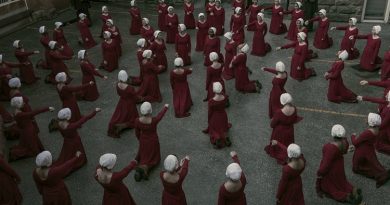 “The Handmaid’s Tale”in kan donduran ikinci sezonu başladı!