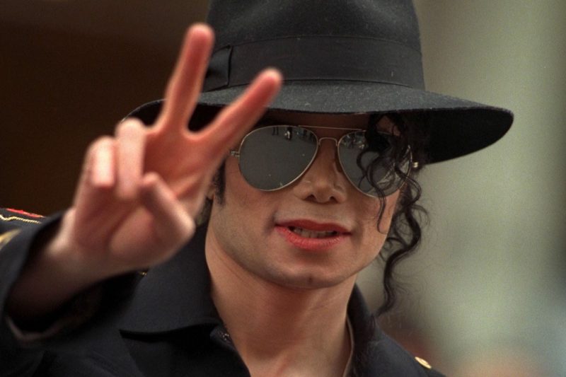 “The Last Days of Michael Jackson” belgeselinden fragman