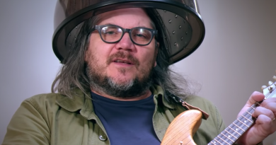 Jeff Tweedy’den yeni klip: “Some Birds”