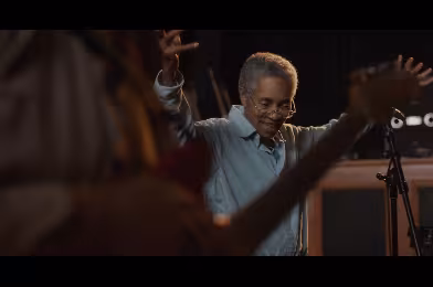 Beverly Glenn-Copeland’dan harika bir canlı performans: “Evernew”