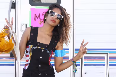 5 remiksiyle: M.I.A. şarkısı “Paper Planes”