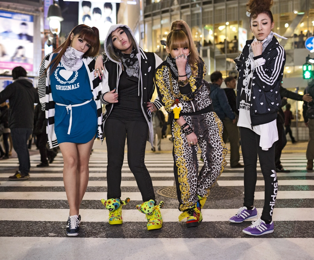 Tokyo_03_140_2NE1
