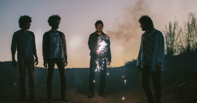 Ne dinlesek?: Boogarins – Invenção