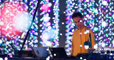 Four Tet, Londra konserini albüm olarak yayınladı