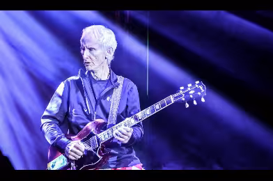 The Doors gitaristi Robby Krieger solo albüm yayınlıyor