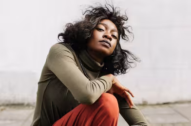 Little Simz’in karantina sürecinde yazıp kaydettiği EP: “Drop 6”