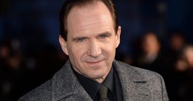 Ralph Fiennes, COVID-19 temalı tiyatro oyununda