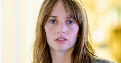 Maya Hawke’un başrolde olduğu, Hitchcockvari bir Netflix kara komedisi