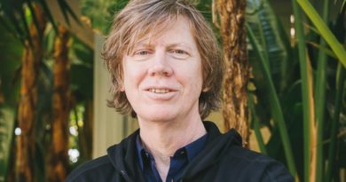 Thurston Moore’dan sürpriz albüm: “screen time”