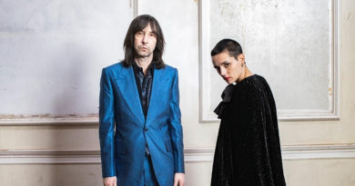 Bobby Gillespie ve Jehnny Beth düeti: “Chase It Down”