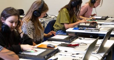 Geleceğin müzik dünyasının eşit bir şekilde kurulması için: Beats by Girlz Türkiye Geleceğin müzik dünyasının eşit bir şekilde kurulması için: Beats by Girlz Türkiye