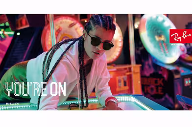 Ray-Ban: Anı yaşamaktan asla vazgeçmeyenler için #YouAreOn