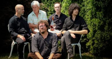 Kesin bilgi: Guided By Voices’ın durmaya niyeti yok