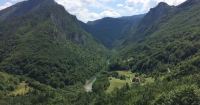 Rotamız Durmitor Milli Parkı, rehberimiz Güneş Akdoğan