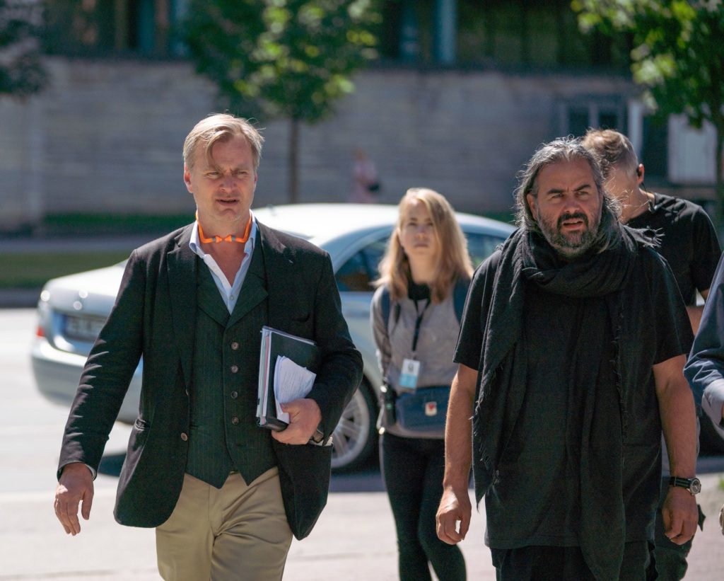 Christopher Nolan ve Hoyte Van Hoytema Tenet setinde.