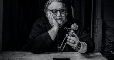 Guillermo del Toro ve kapkara Pinokyo uyarlaması