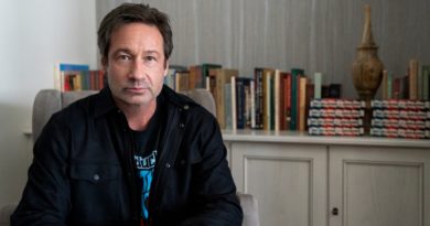 David Duchovny, kolonizasyon temalı bir çizgi romanla döndü