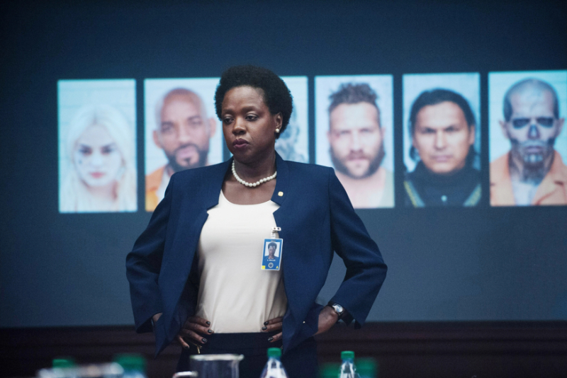 Viola Davis yeniden Amanda Waller suretinde