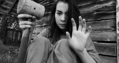 Duygudurum: Mitski - The Land Is Inhospitable and So Are We