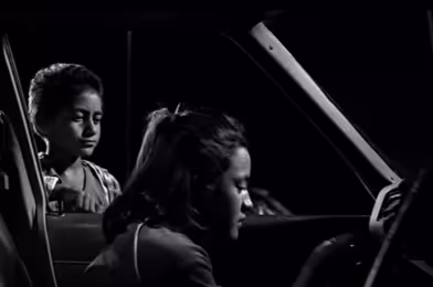 Günün kısası: Two Cars, One Night (2004)