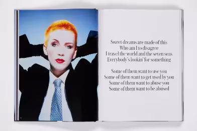Annie Lennox retrospektifi: Nostalji, müzik ve moda üzerine bir yolculuk 
