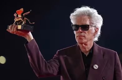 Altın Aslan’ın bu seneki sahibi Jim Jarmusch: Venedik’te ödüller dağıtıldı