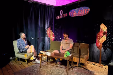 Bir sürü yası anlattığım bir kitap - Sadi Güran - O Gezegen S02E12