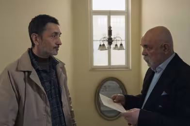 Saçmalıklar düzeni: Tayfun Pirselimoğlu ve İdea 