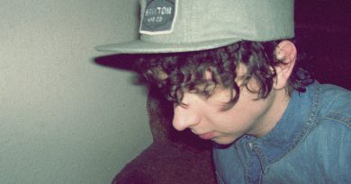 Youth Lagoon ve Uranüs’ün halkaları!