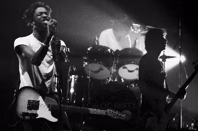 Kele Okereke, Bloc Party'nin geleceği hakkında konuştu