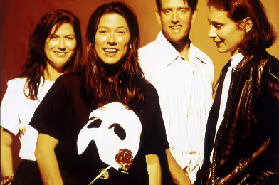 Günün şarkısı: The Breeders - Happiness Is A Warm Gun