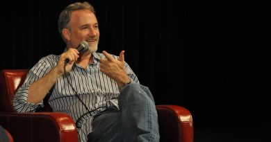 David Fincher, ''Girl With The Dragon Tattoo''nun devam filmlerini de çekmek istiyor